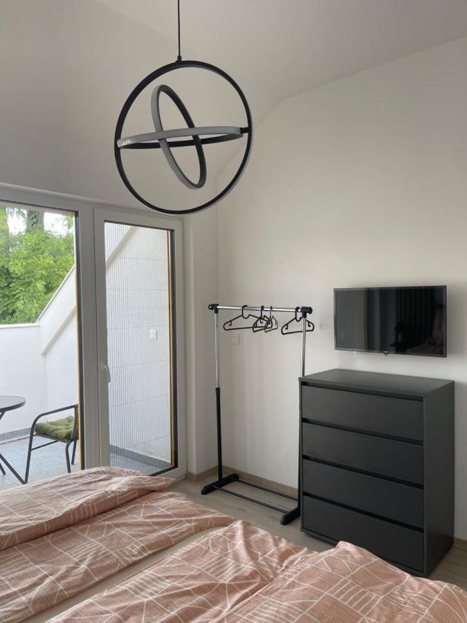 Christy's House Апартаменты