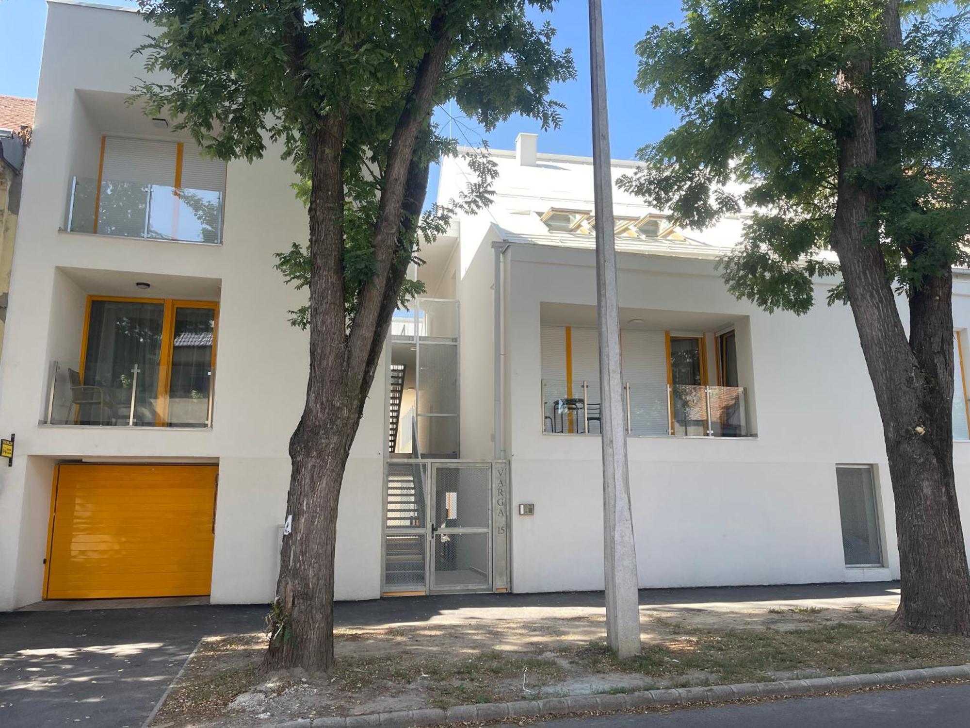 Christy's House Дебрецен